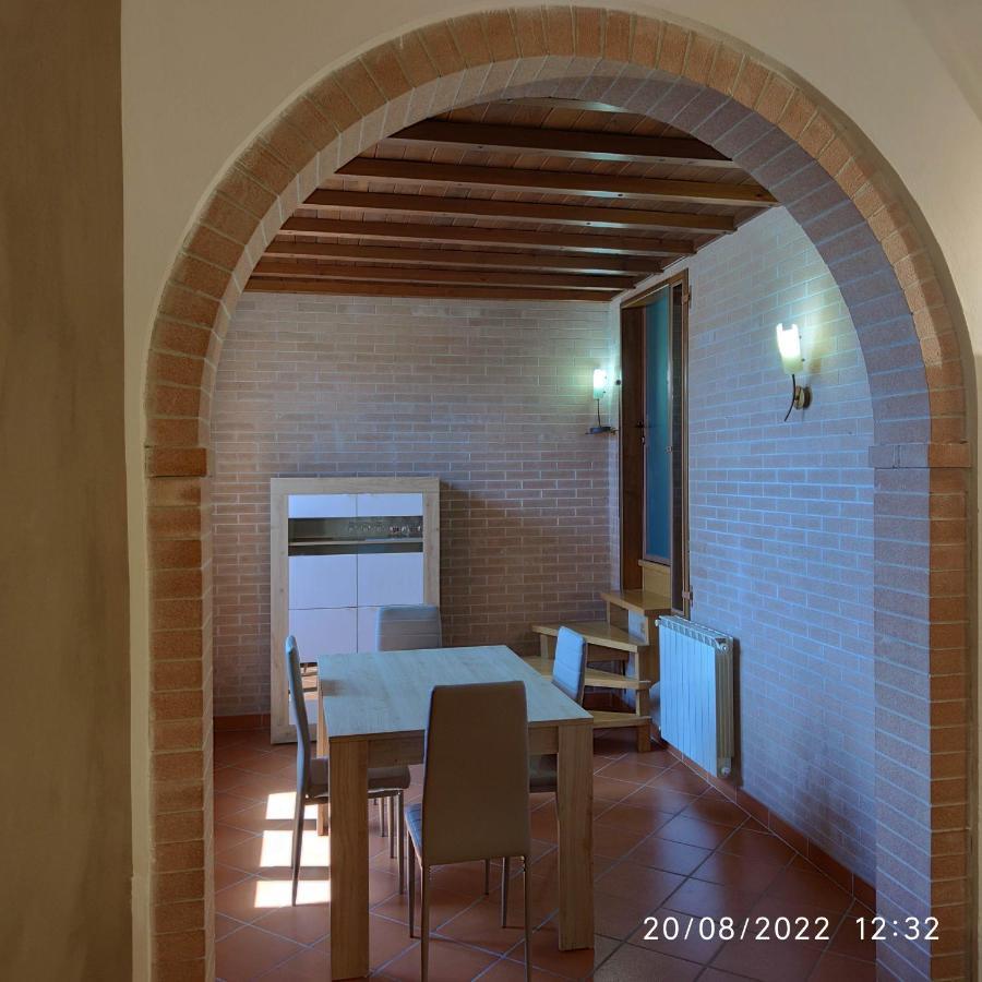 M & M Pinzi Suite Apartment Montepulciano Stazione Exterior photo
